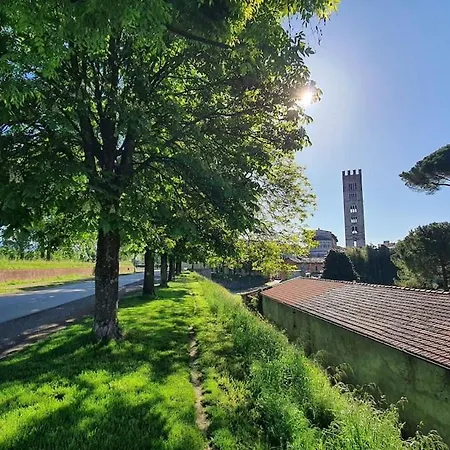 Torre Appartamento Lucca